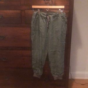 Elan green linen joggers